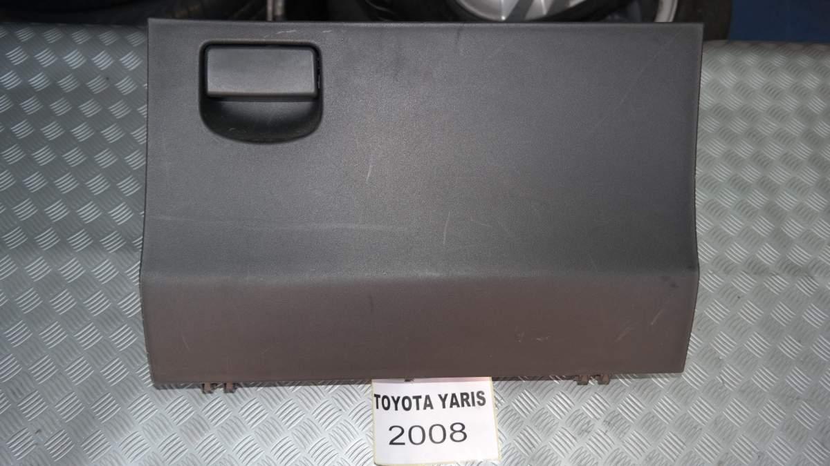 Toyota yaris cassetto portaoggetti