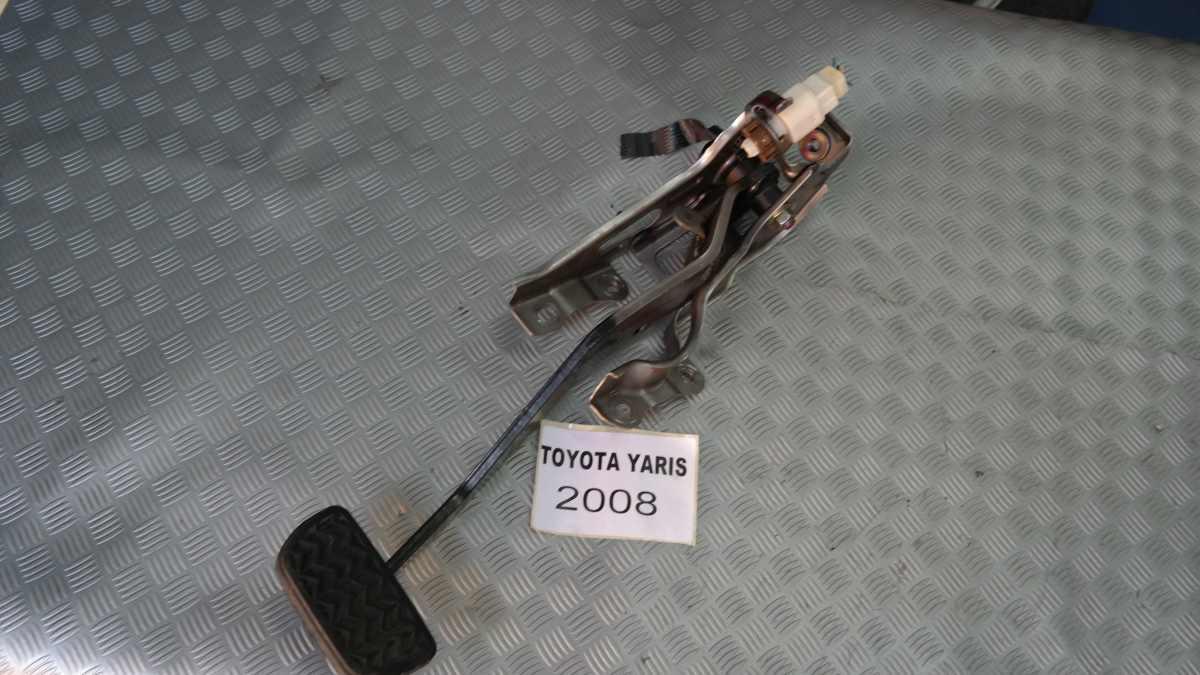 Toyota yaris 1400 diesel pedale freno (cambio automatico)