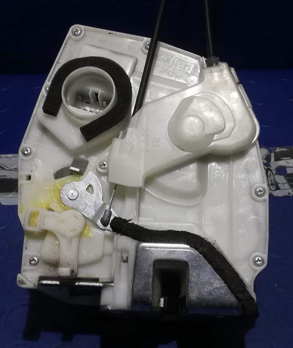 CHIUSURA POST DX FIAT SEDICI 2006 1.9 MJT 71768745<br /><br /><br />