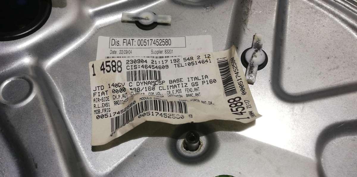 PANNELLO ALZAVETRO ANT DX FIAT STILO 1.9 JTD 2005 46831654<br /><br /><br />