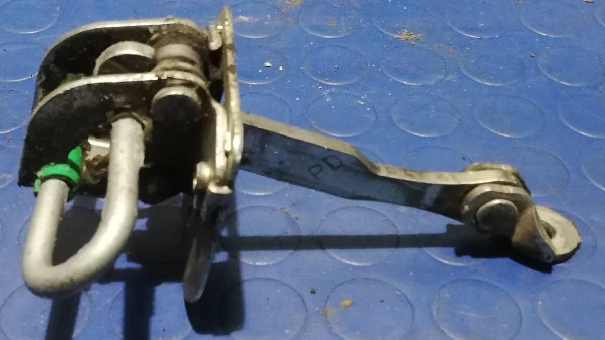 TIRANTE PORTIERA POST DX FIAT IDEA 1.3 MJT 2006 51798427<br /><br /><br />