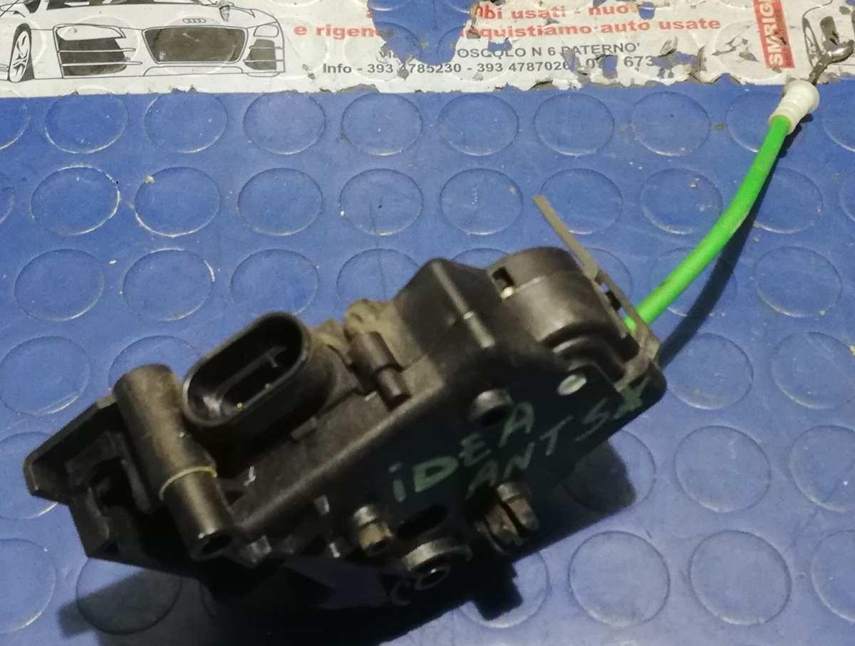 CHIUSURA MANIGLIA ANT SX FIAT IDEA 1.9 MJT 2006 51708209<br /><br /><br />