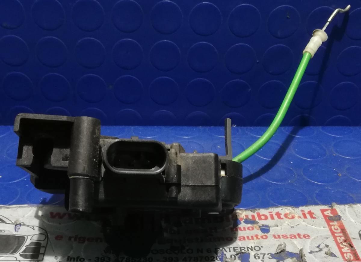 CHIUSURA MANIGLIA ANT SX FIAT IDEA 1.9 MJT 2006 51708209<br /><br /><br />