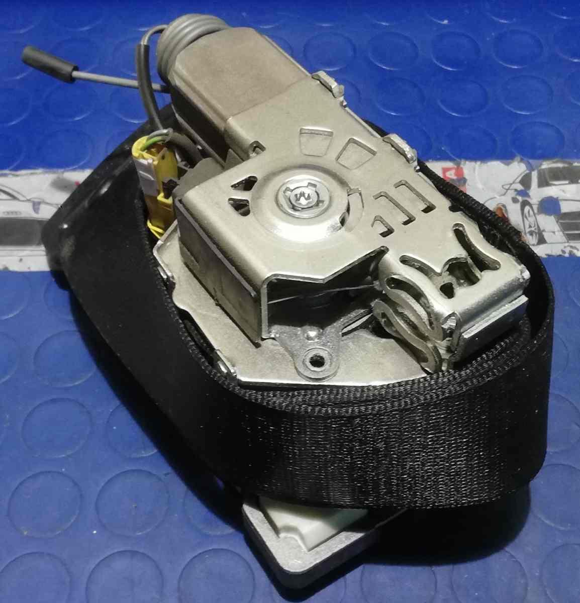 CINTURA DI SICUREZZA ANT DX ALFA ROMEO GT 1.9 JTD 2005 156050132<br /><br /><br />