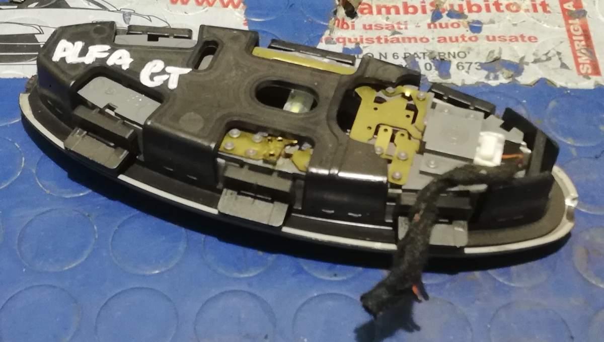 PLAFONIERA POST ALFA ROMEO GT 1.9 JTD 2005 156027778<br /><br /><br />