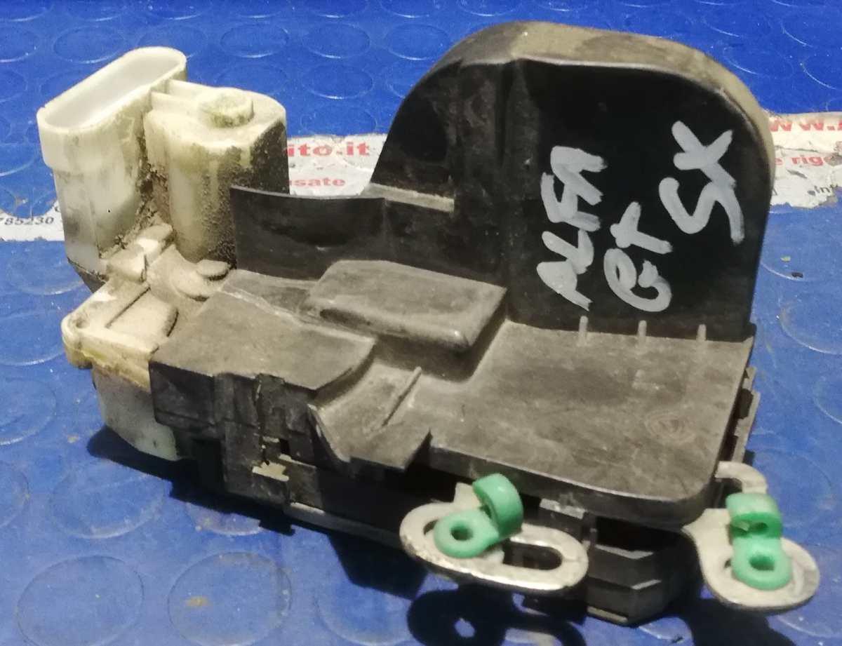 CHIUSURA PORTIERA SX ALFA ROMEO GT 1.9 JTD 2005 46800416<br /><br /><br />