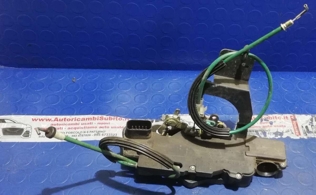 CHIUSURA PORTIERA ANT SX FIAT STILO 1.9 JTD 2005 51753231<br /><br /><br /><br />