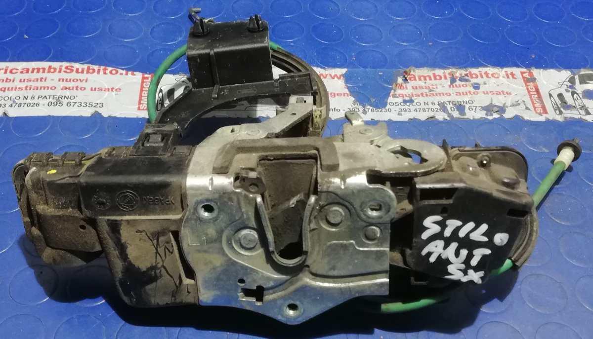 CHIUSURA PORTIERA ANT SX FIAT STILO 1.9 JTD 2005 51753231<br /><br /><br /><br />