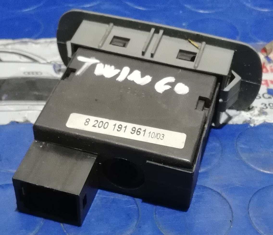 PULSANTE REGOLAZIONE FARI RENAULT TWINGO 1.2 16V 8200191961<br /><br /><br />