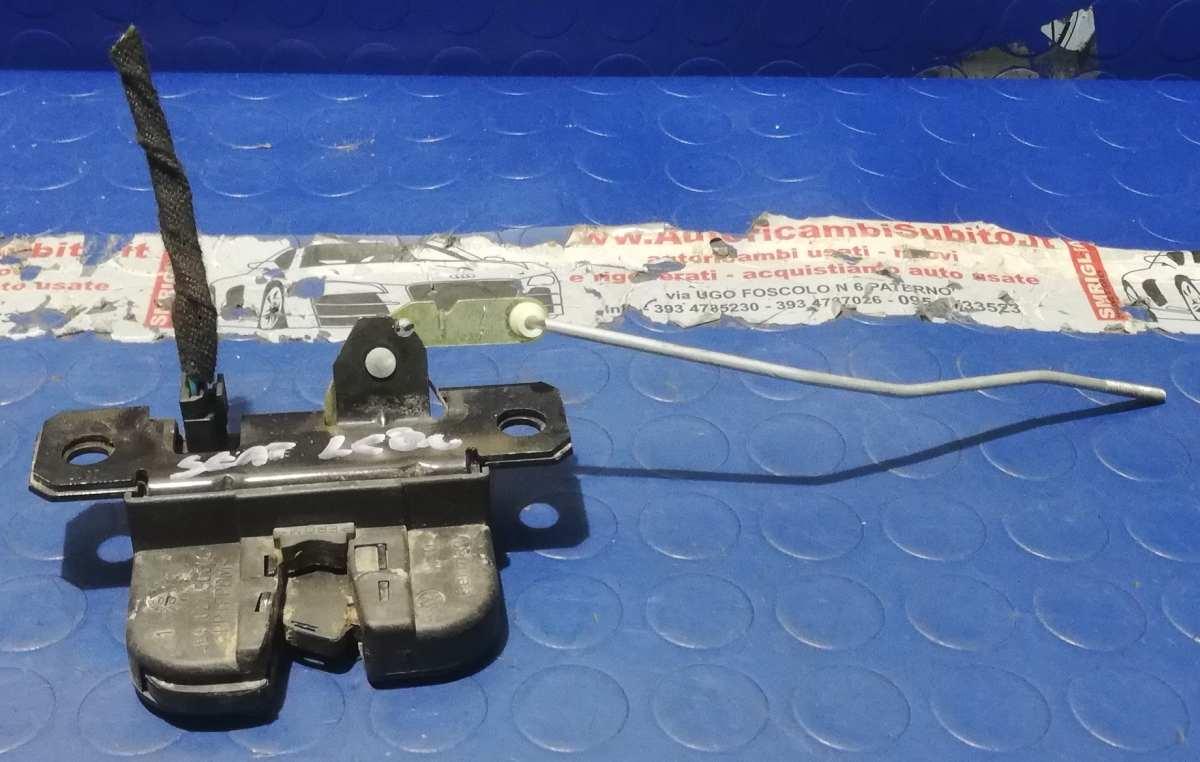 CHIUSURA PORTELLONE SEAT LEON 1 SERIE 3B9827505C<br /><br /><br />