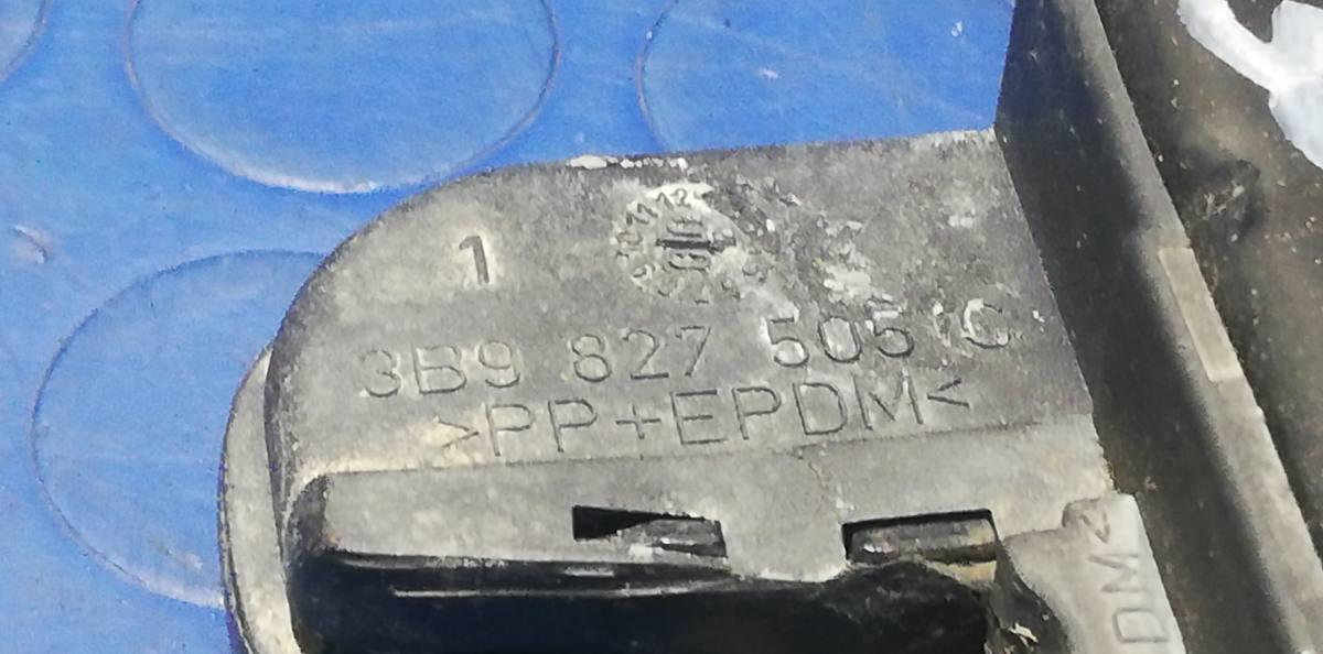 CHIUSURA PORTELLONE SEAT LEON 1 SERIE 3B9827505C<br /><br /><br />