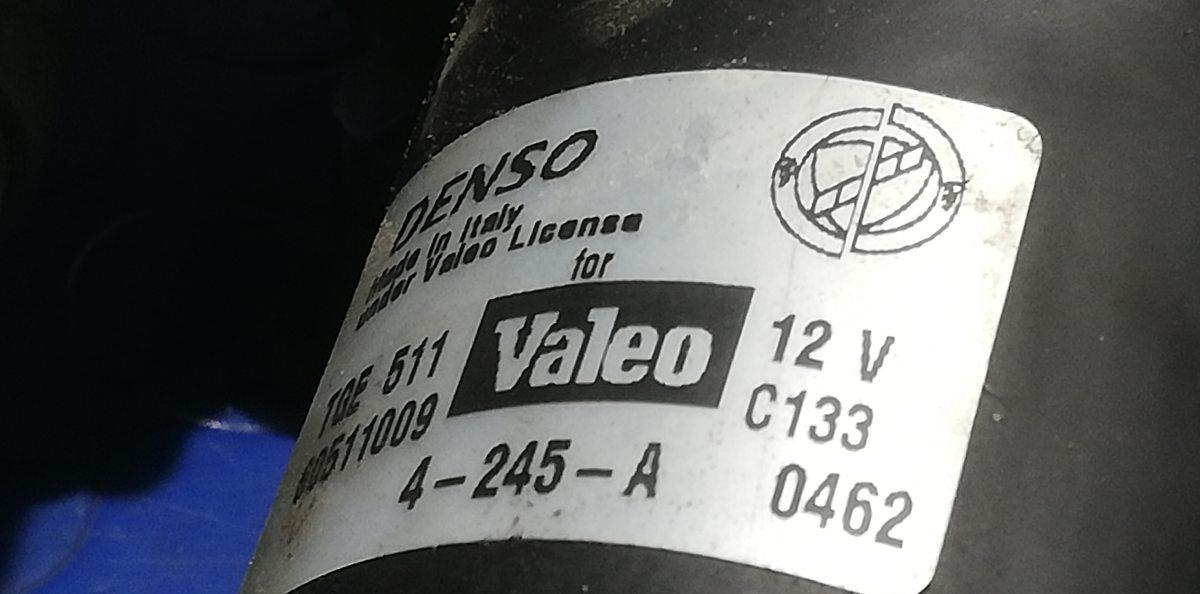 MOTORINO TERGICRISTALLO FIAT STILO 1.9 JTD 2005 60511009<br /><br /><br />