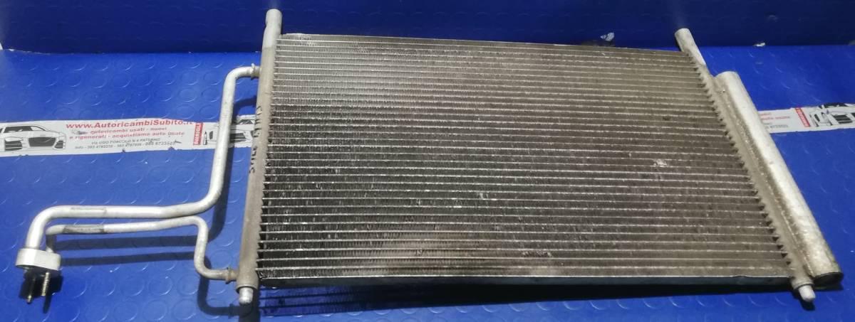 CONDENSATORE FIAT STILO 1.9 JTD 2005 46745840<br /><br /><br />