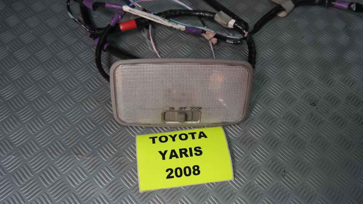 Toyota yaris luce interna