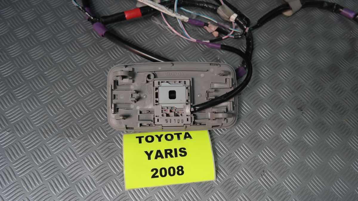 Toyota yaris luce interna