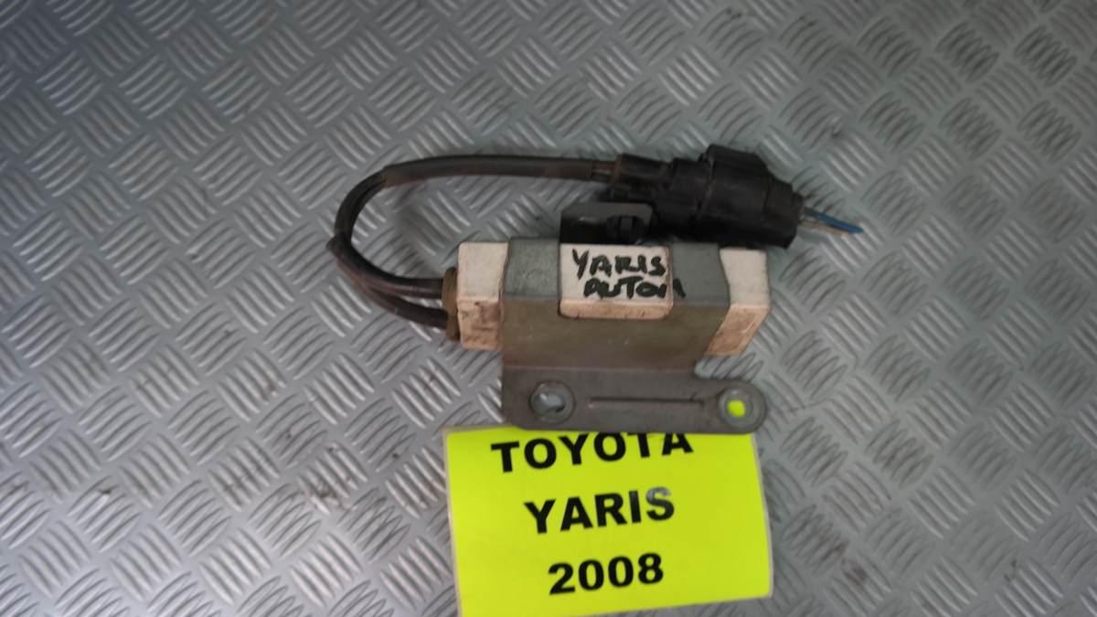 Toyota yaris 1400 diesel 246810-6110b centralina