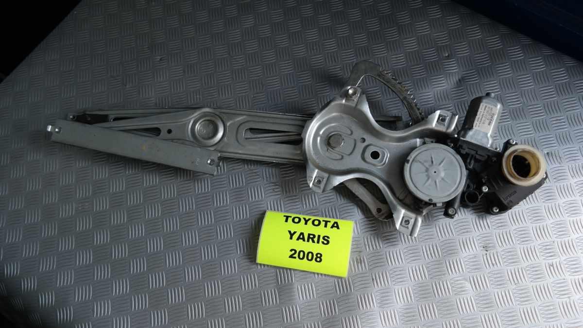 Toyota yaris alzavetro elettrico anteriore sx