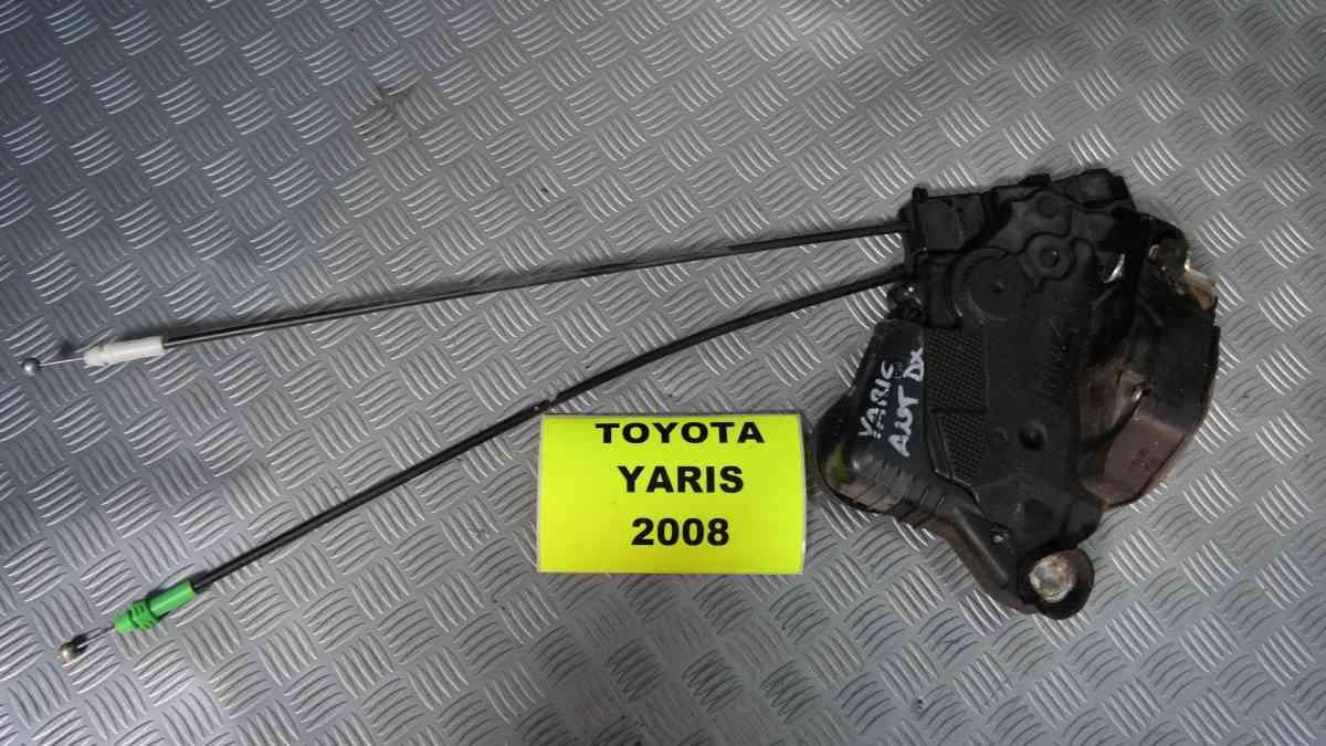 Toyota yaris chiusura porta anteriore dx