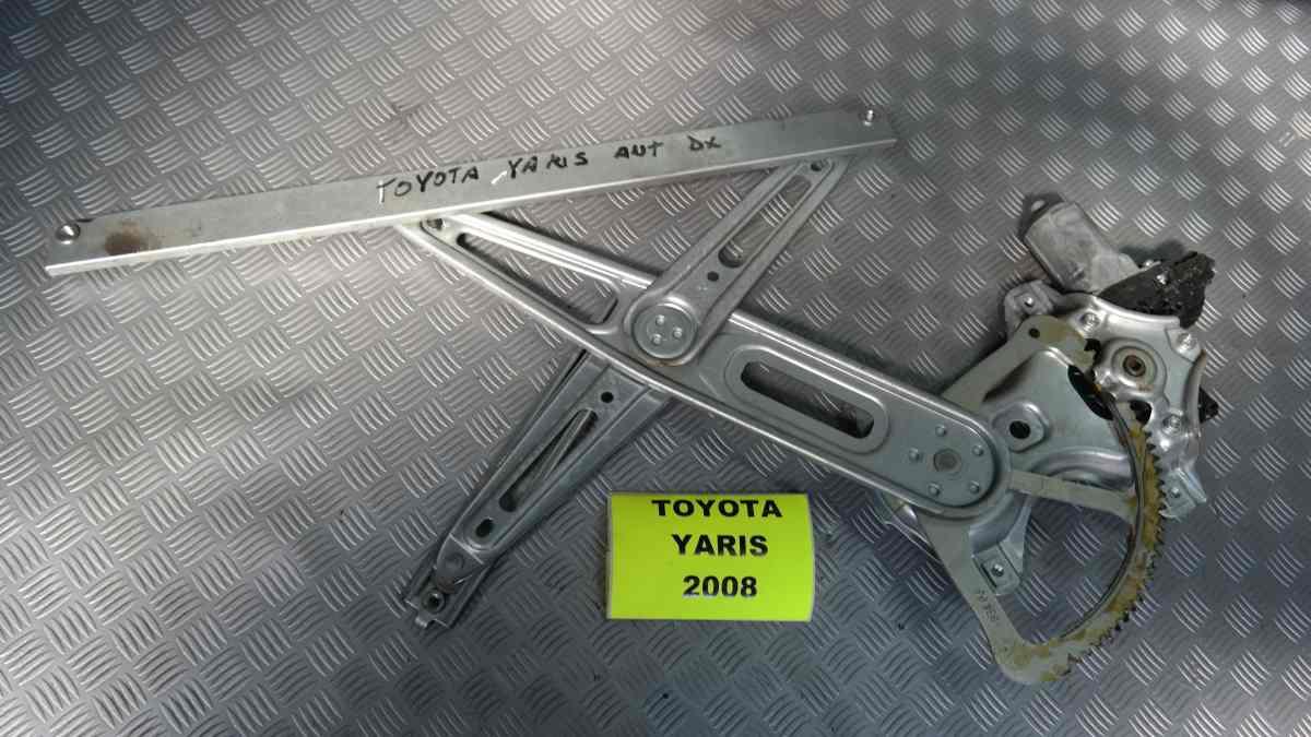 Toyota yaris alzavetro elettrico anteriore dx
