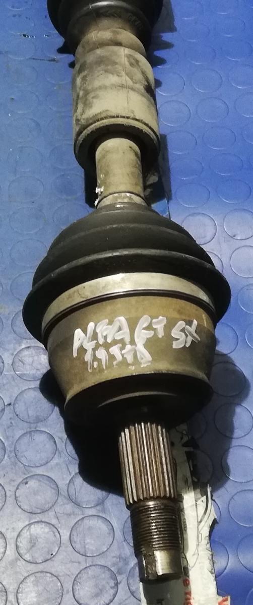 SEMIASSE SX ALFA ROMEO GT 1.9 JTD 71791731<br /><br /><br />