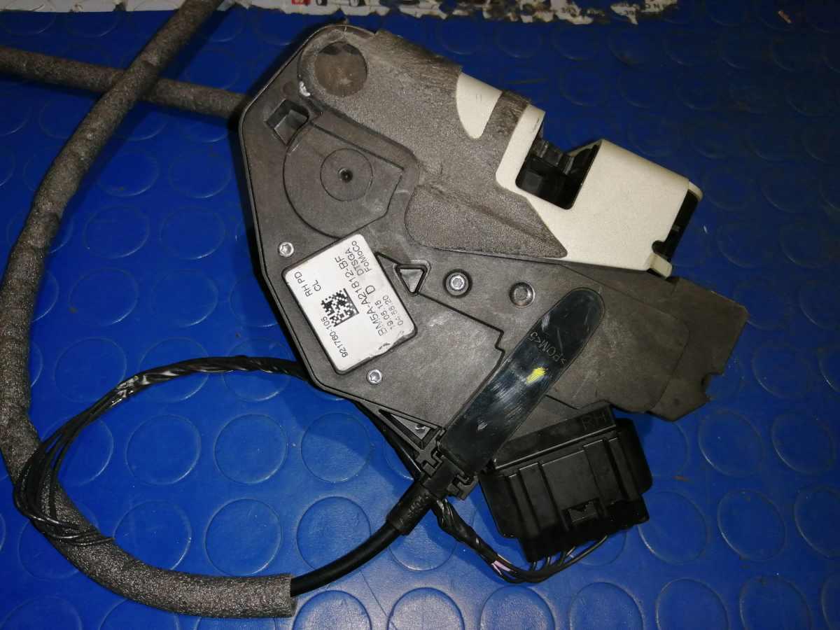 chiusura ant dx ford focus 2015 921760105<br />