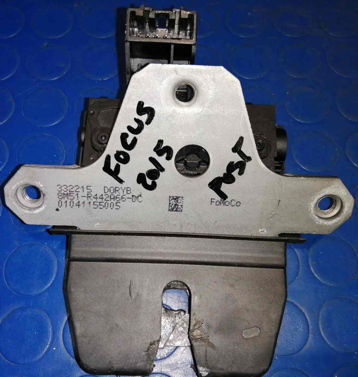 chiusura portellone post ford focus sw2015 8m51r442a66dc<br />