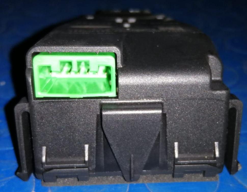 sensore ottico ford focus sw2015f1ft14f449ae<br /><br />