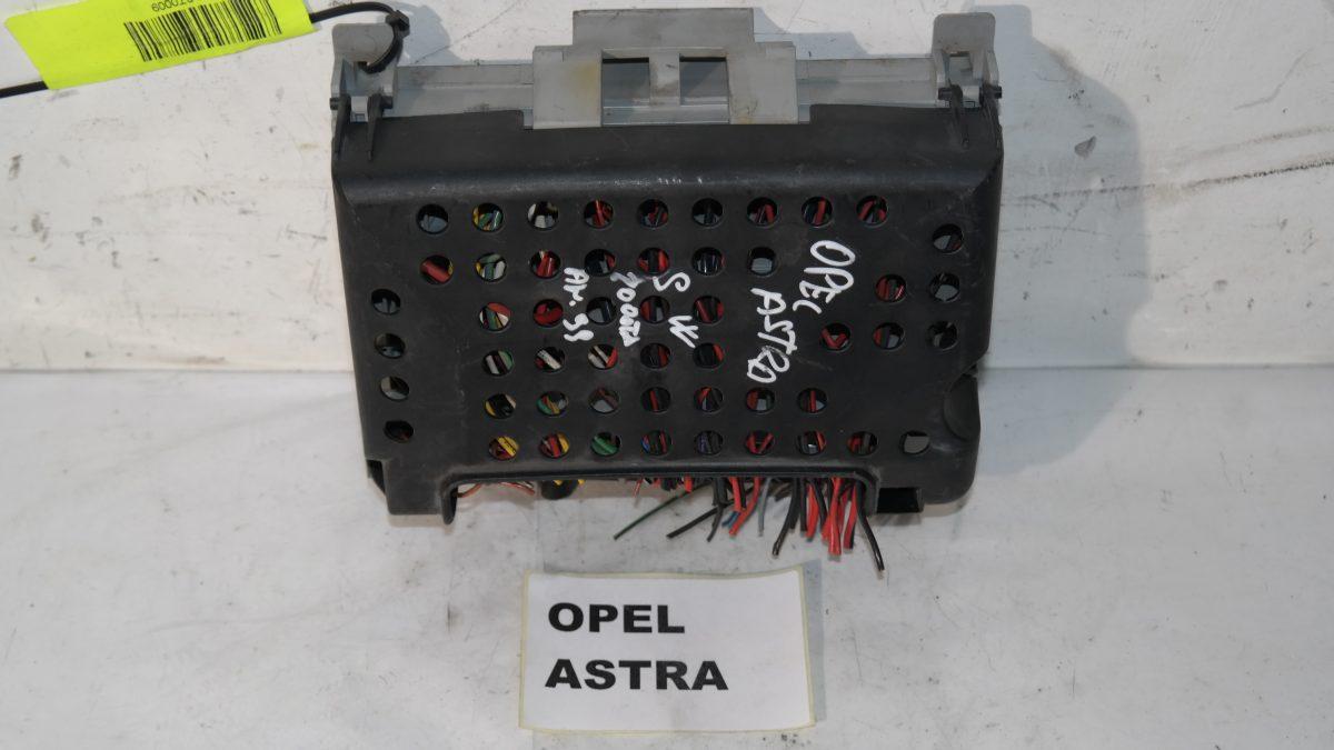 Opel astra 2000 dti portafusibili