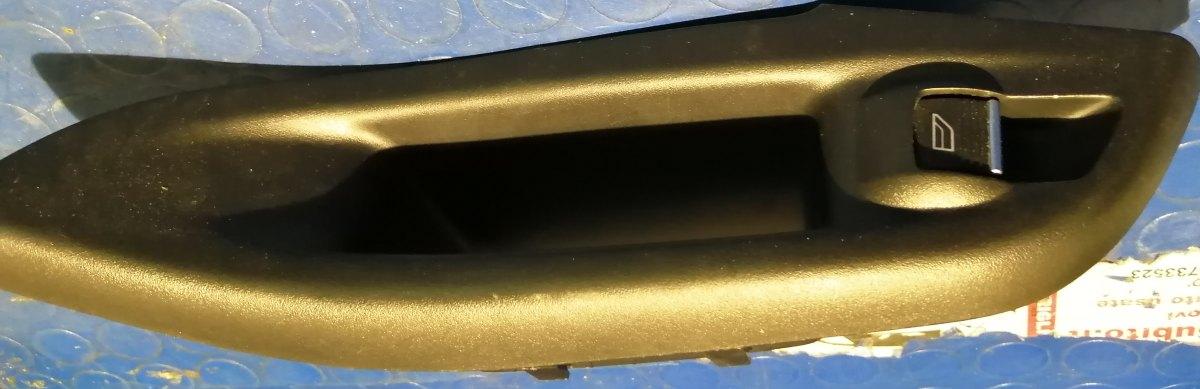 pulsanti alzavetro post sx ford focus sw2015 1850432<br /><br />