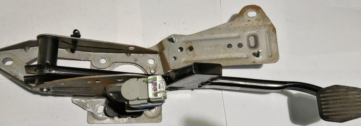 pedale freno ford focus 2015 bv612467gb<br />