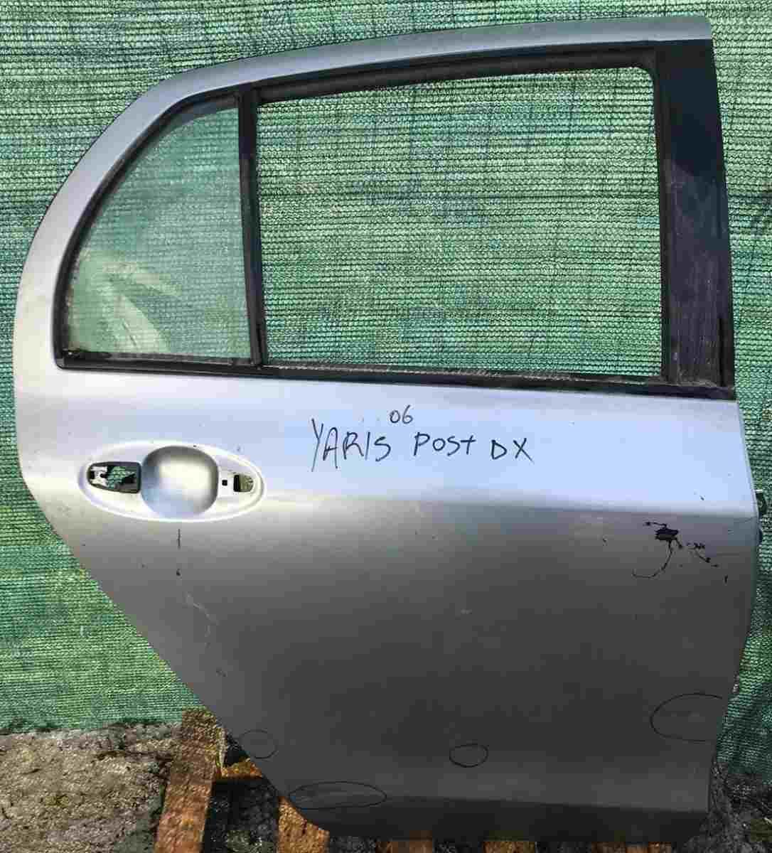 portiera toyota yaris posteriore dx