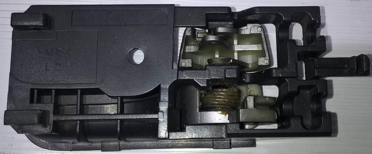 maniglia interna ant sx suzuki sx4 8313063J20LF10