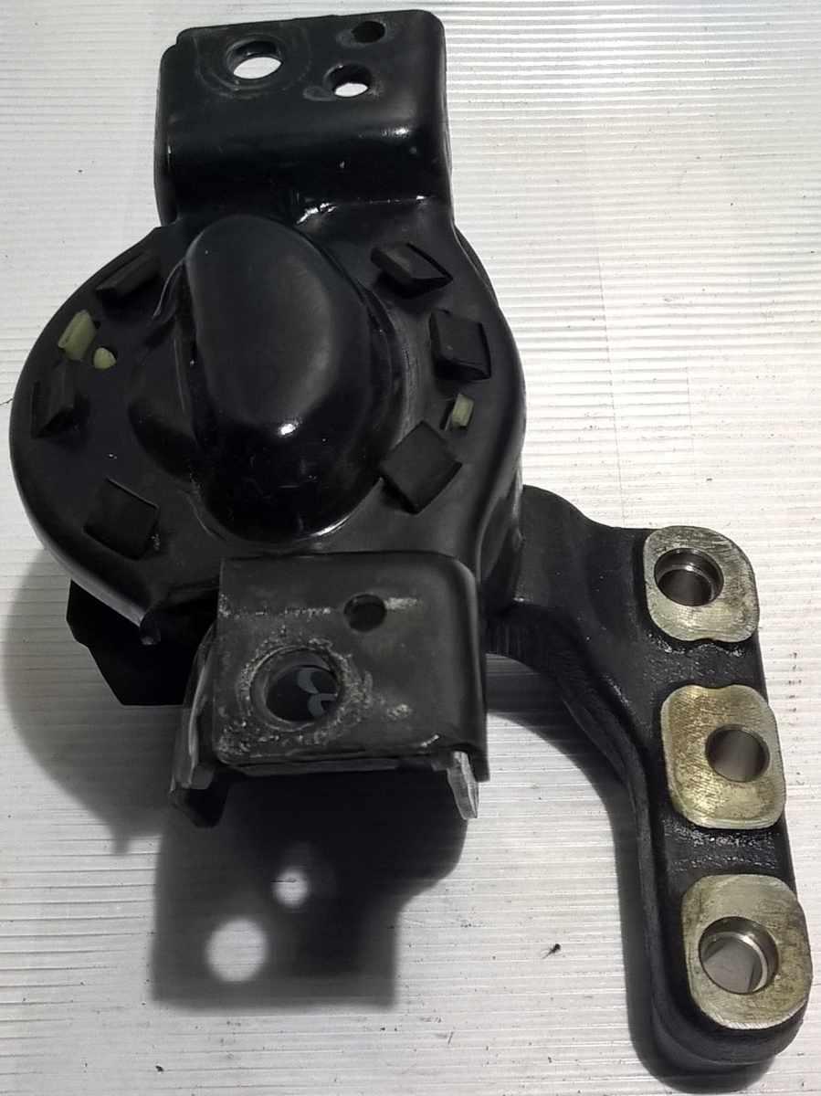 supporto motore peugeot 208 1807HX <br />