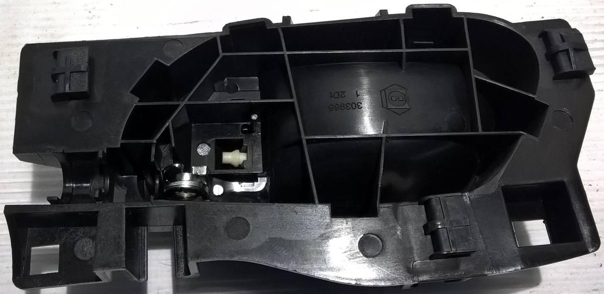maniglia interna post dx peugeot 208 9144C1<br /><br />