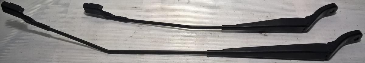 braccia tergicristallo peugeot 208 9673292080<br />