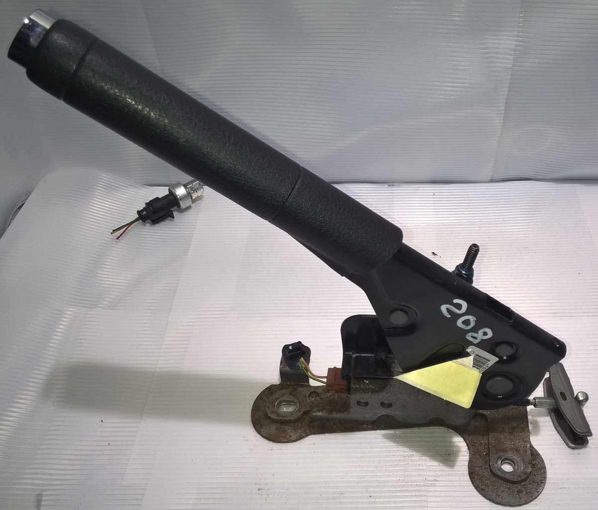 leva freno a mano peugeot 208 98062965ZD<br />