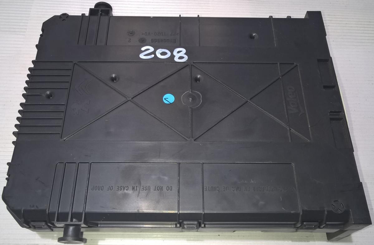 body computer portafusibili peugeot 208 9807531680<br /><br />