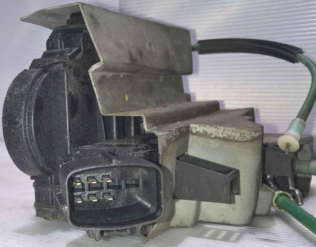 chiusura serratura post dx fiat idea -lancia musa 51708422<br />