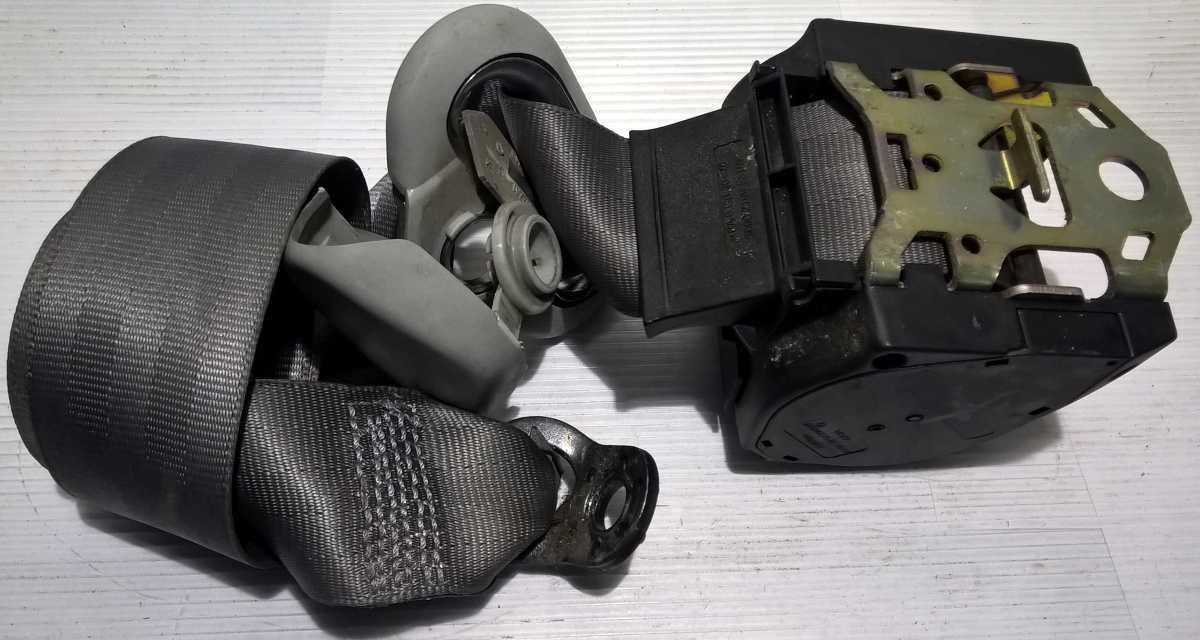 cintura post dx volkswagen new beetle 30002109<br />