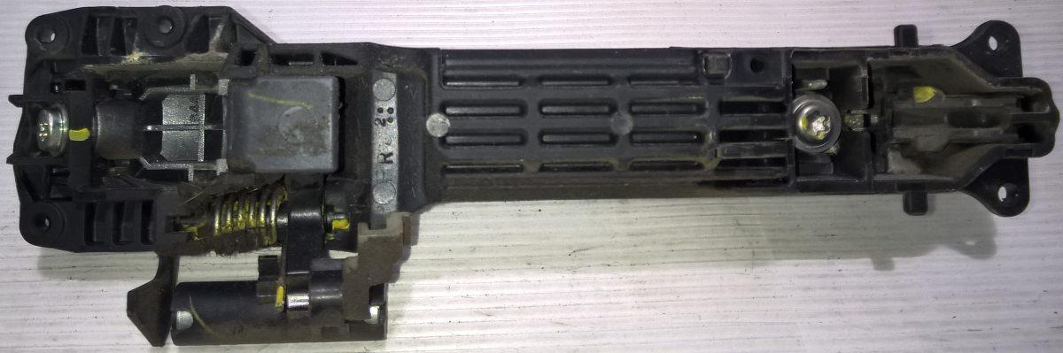 maniglia anteriore dx suzuki sx4 8281263J00ZCC<br />