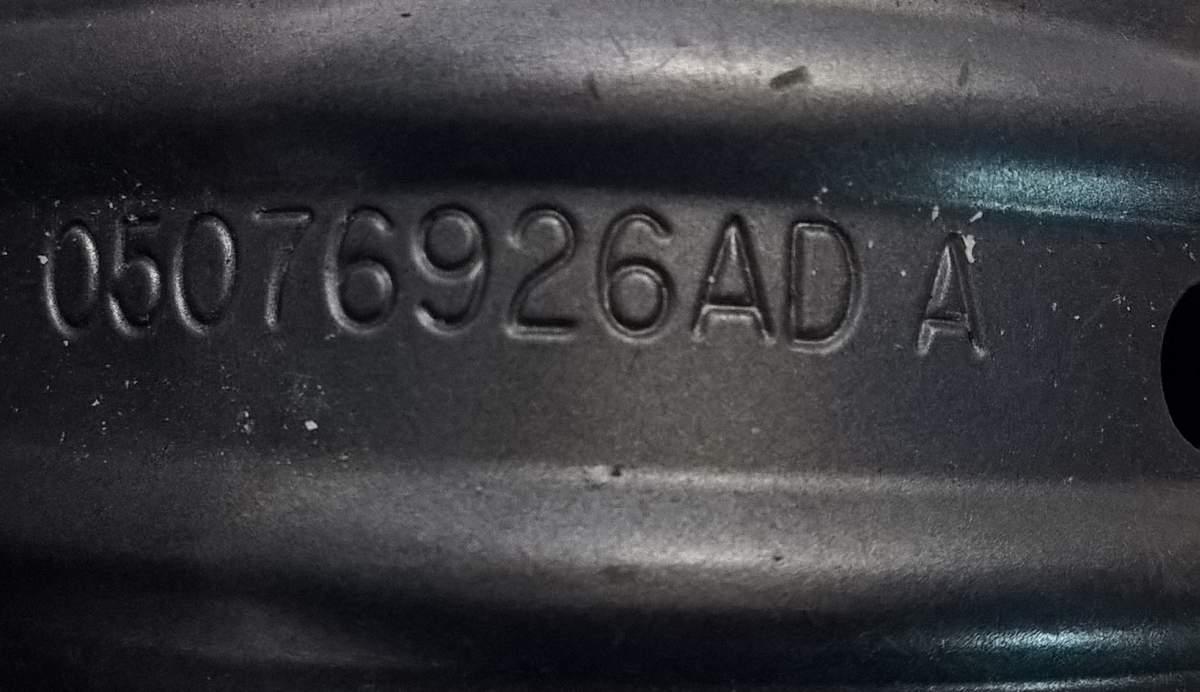 sportellino carburante fiat freemont 05076926ad