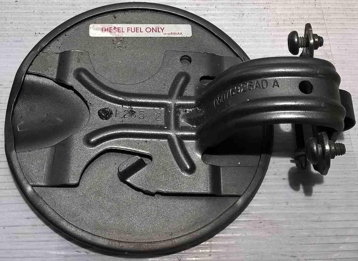 sportellino carburante fiat freemont 05076926ad
