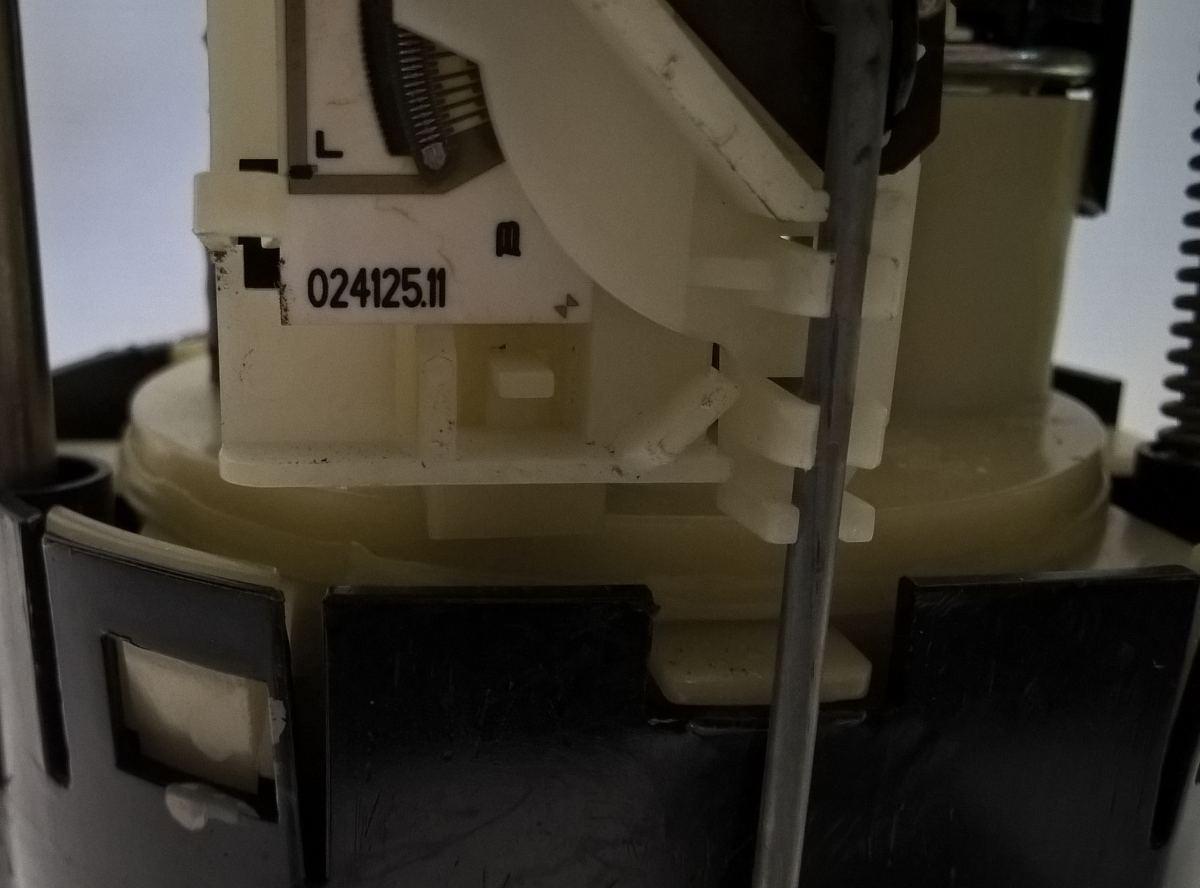 pompa benzina  con galleggiante lancia y 1200 bz 51709816