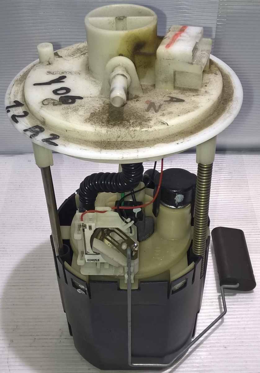 pompa benzina  con galleggiante lancia y 1200 bz 51709816