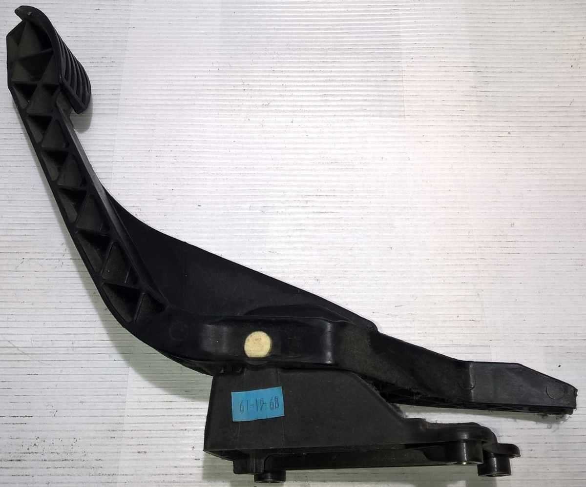pedale acceleratore lancia y 3808430031