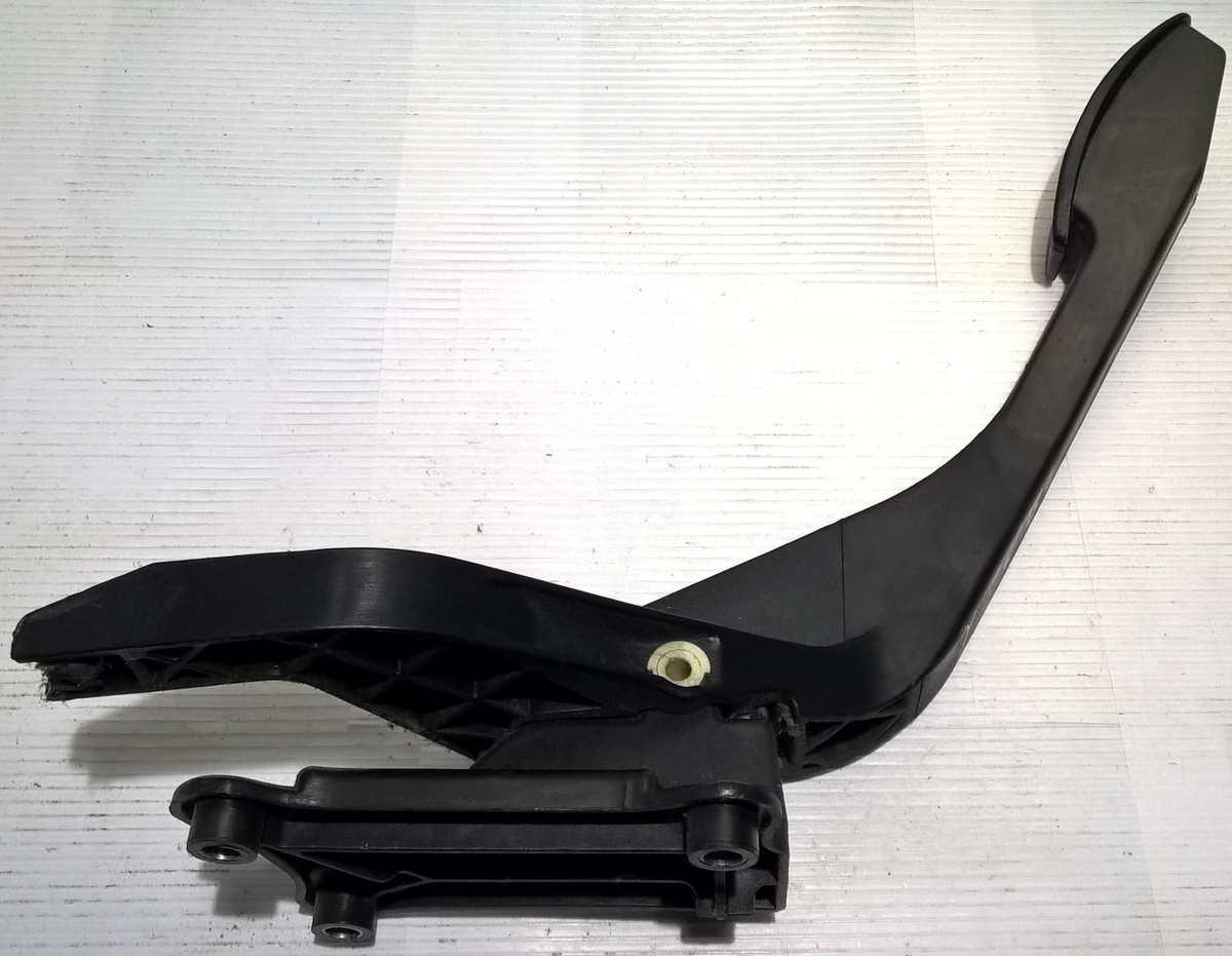 pedale acceleratore lancia y 3808430031