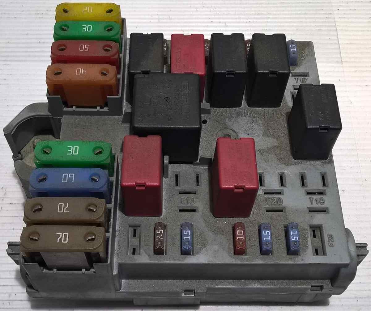 scatola portafusibili lancia y scatola portafusibili 51792195<br />