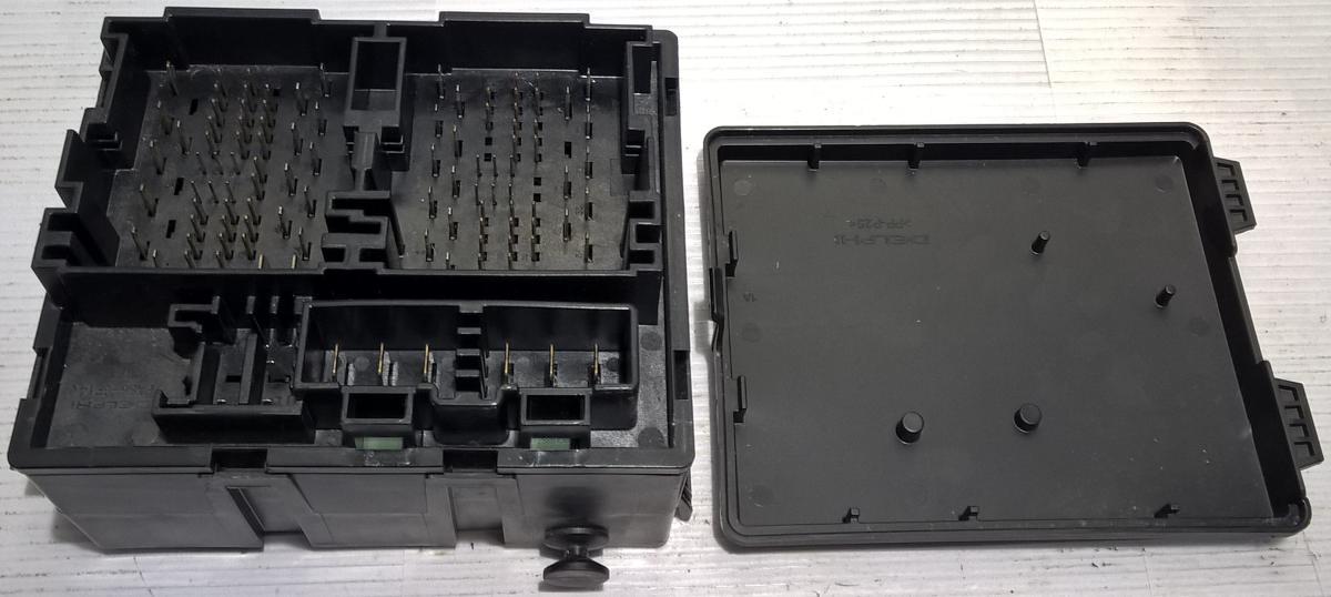 portafusibili fiat freemont 68068355ab