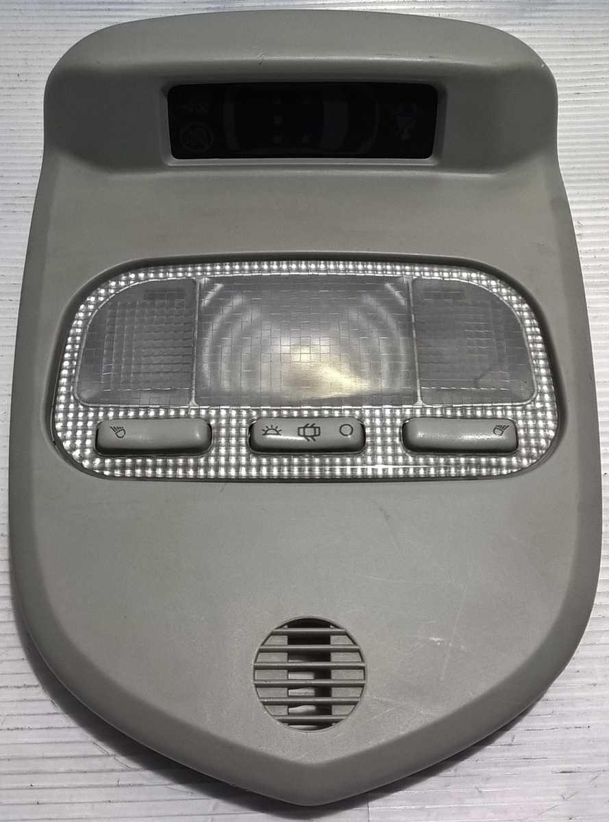 plafoniera luce interna abitacolo peugeot 308 9681370177