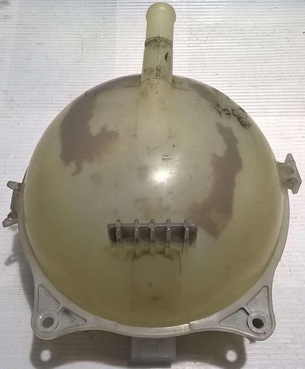 vaschetta acqua radiatore volkswagen fox 6q0121407